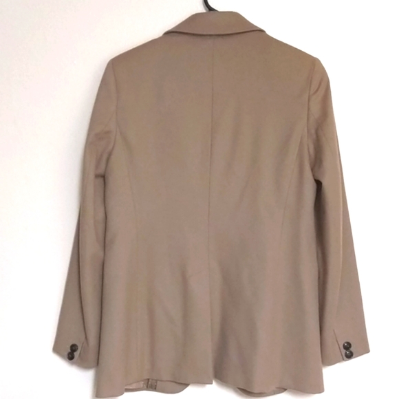 Like-new, lined MaxMara camel-colored wool blazer - Picture 5 of 10